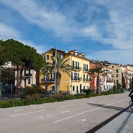 Vayadu Etoile House Apartman Ospedaletti Kültér fotó